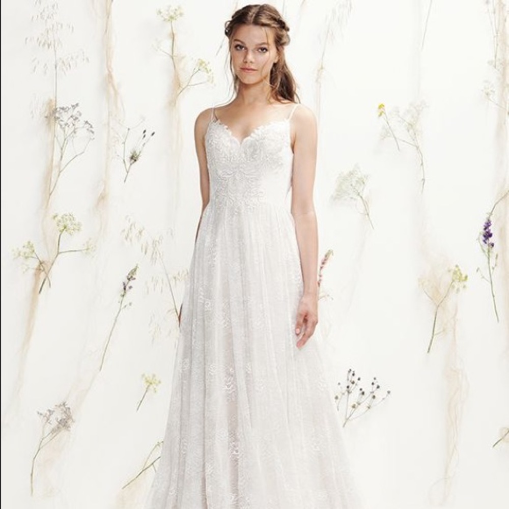 Lillian West Wedding Gown - never worn!